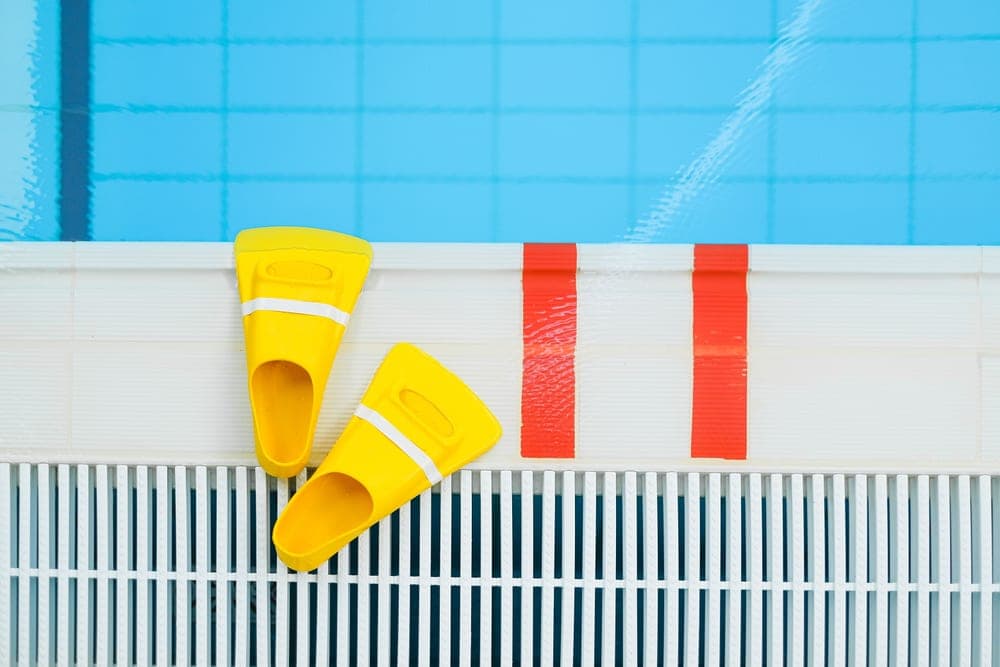 A pool filter cartridge unit
